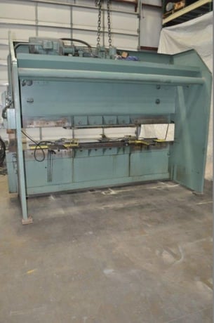 120 Ton, Allsteel #120-12, hydraulic press brake, 12' overall, 10' 6" between housings, 0"-8" stroke, 17" - Image 3