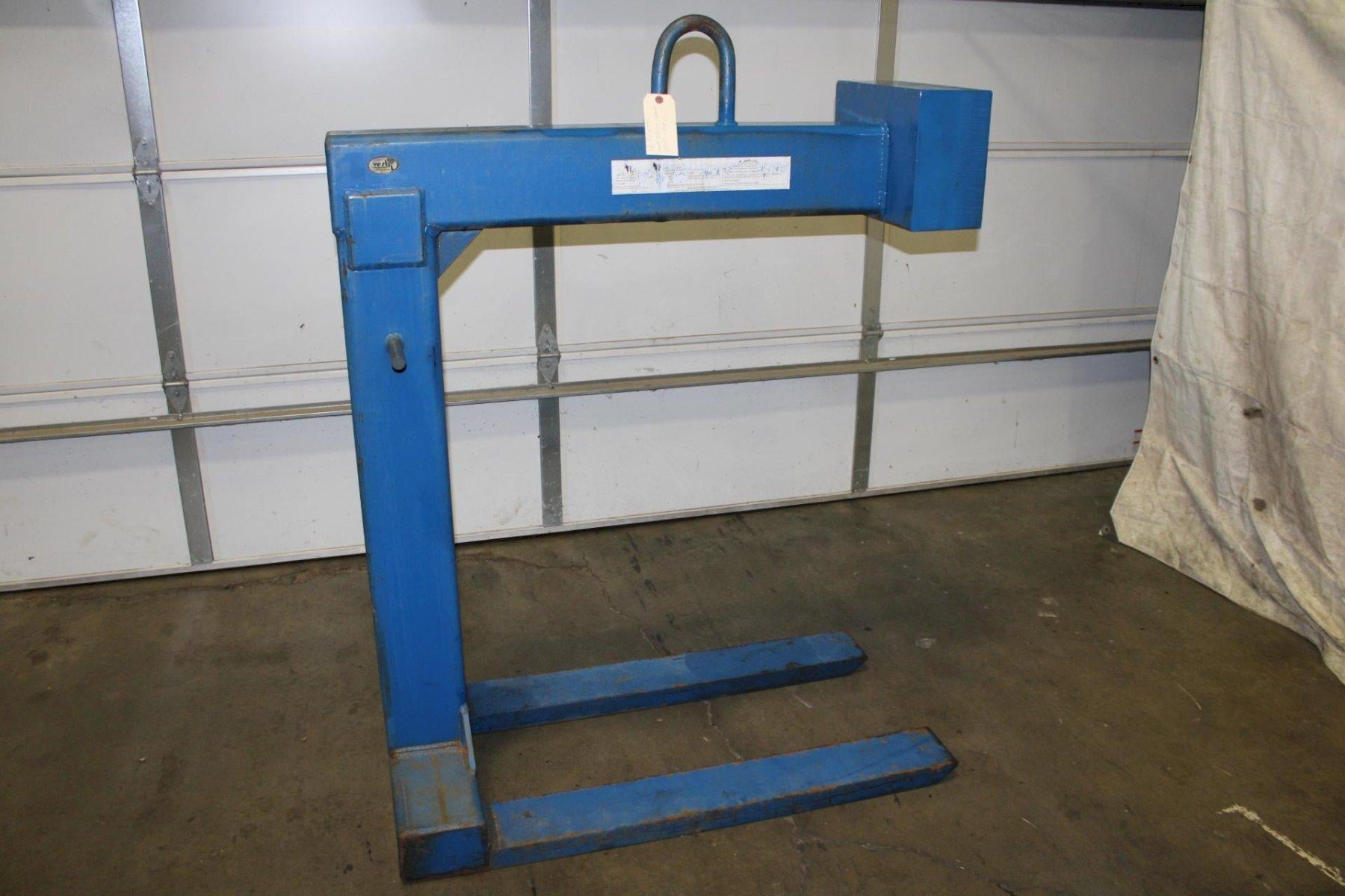 Veotil #HDP-4-42, steel pallet lifter, 42" tapered forks, 25" fork spread, 21" fork spacing, counterweight - Image 2