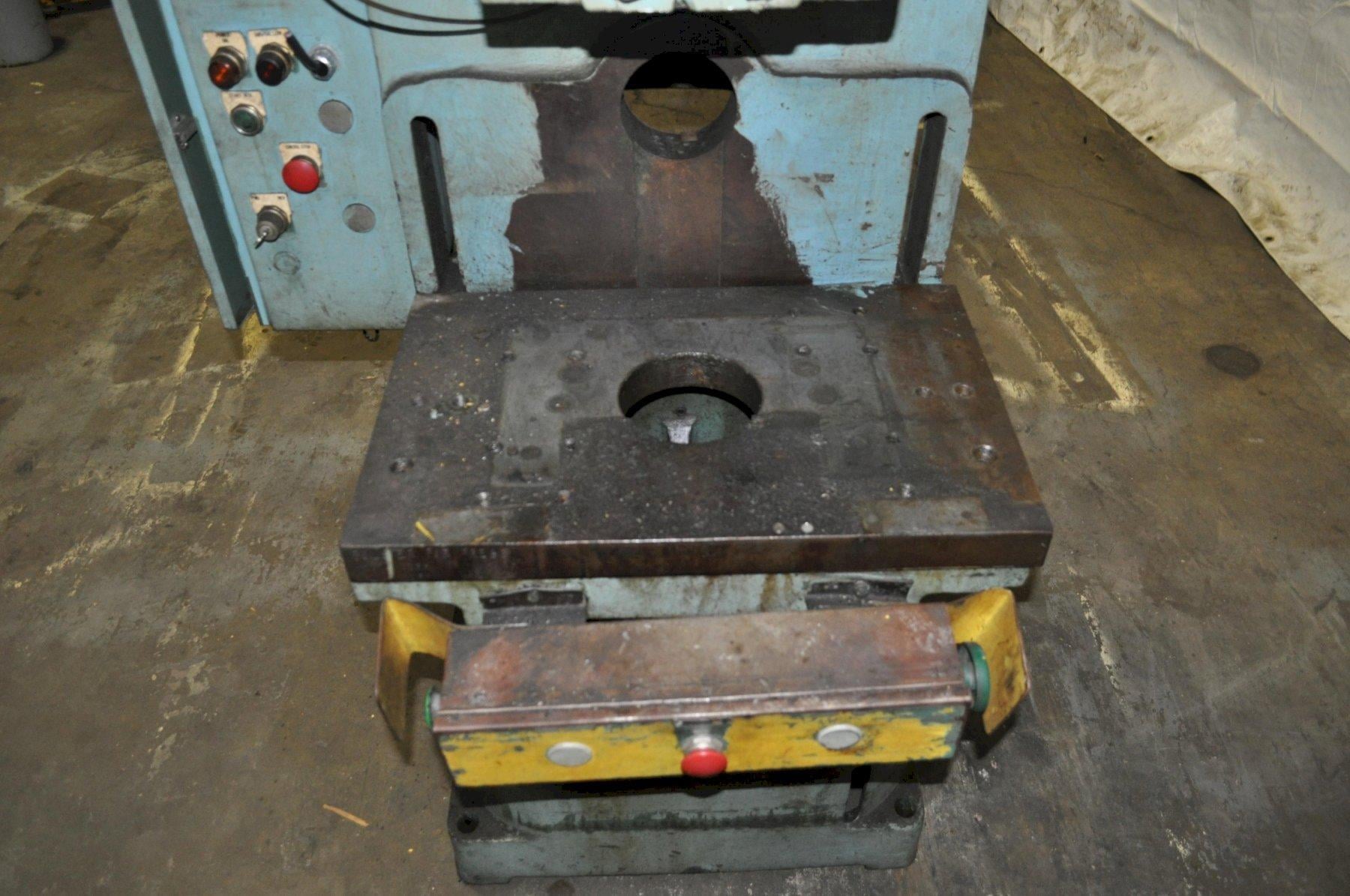 40 Ton, Rousselle #40H, horn press, 4" stroke, 5.75"-17.75" shut height, 3.5" adj., 12" x 8.5" ram, 16.5" x - Image 4