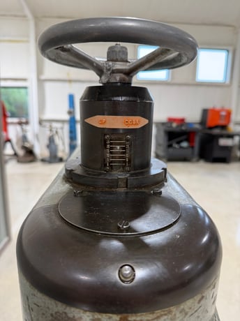 Eckold #KF309, Shrinking & Stretching Machine, Capacity: 14 Gauge Mild Steel, Throat: 13", Strokes/Min: 400 - Image 8