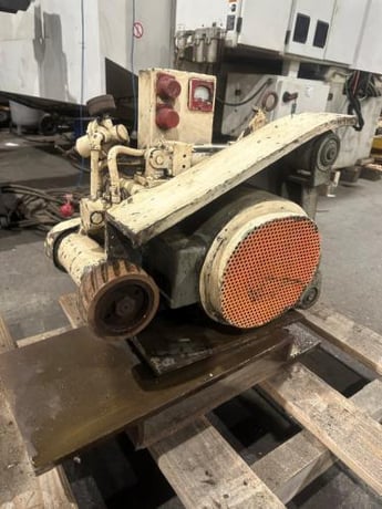 Ryman #513, 3" abrasive roll grinding lathe attachment - Image 1