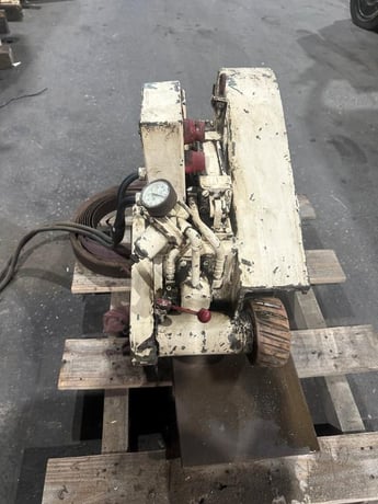 Ryman #513, 3" abrasive roll grinding lathe attachment - Image 5