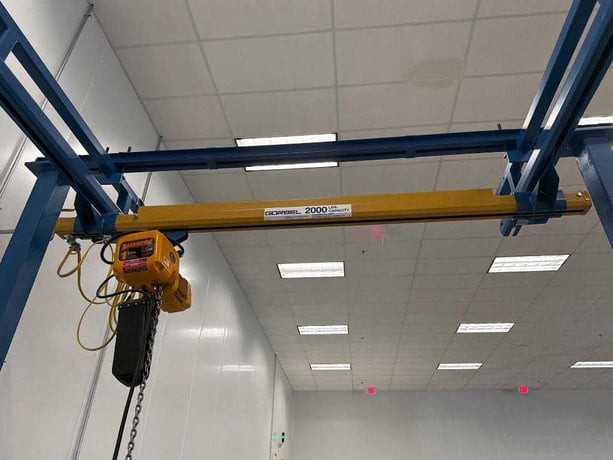 1 Ton, Gorbel, free stand bridge crane, 84" inder hook, pendant hoist Control, 7 FPM, 2011 - Image 2