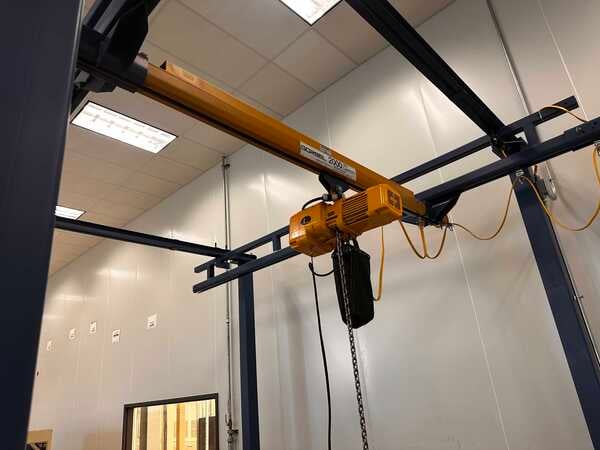 1 Ton, Gorbel, free stand bridge crane, 84" inder hook, pendant hoist Control, 7 FPM, 2011 - Image 6