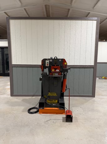 Edwards, Ironworker Machine, Capacity: 50 tons, Max Punch: 1" Through 5/8 Mild Steel, Throat: 7", 3HP - Image 1