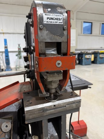 Edwards, Ironworker Machine, Capacity: 50 tons, Max Punch: 1" Through 5/8 Mild Steel, Throat: 7", 3HP - Image 8