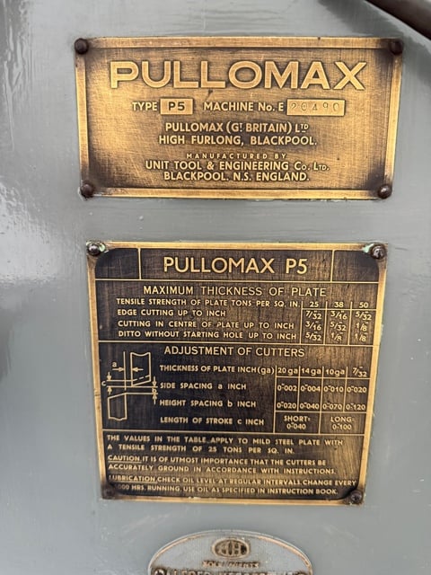 No. P5 Pullmax, nibbling machine, 7/32" capacity, 42" throat, 1100-2200 SPM, 2 HP, tooling & attachments - Image 6