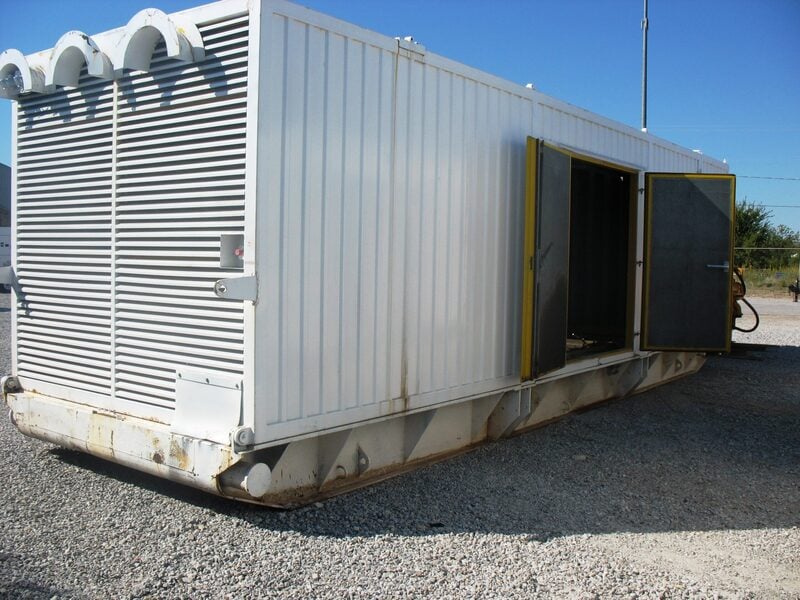 Sound attenuated enclosure, 9' W, 9' H, 33' L, skidded, 20" I-beam runners, 3500 class - Image 2