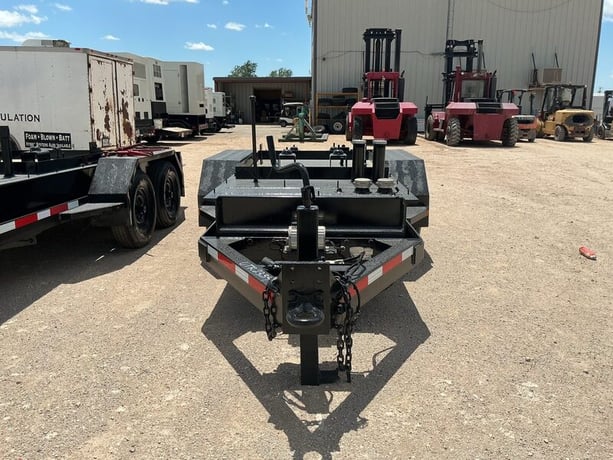 Caterpillar #14k, generator trailer, tandem 7,000 lb. axles, electric brakes, pintle hitch - Image 8