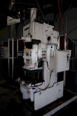 45 Ton, Niagara #E-45, OBI press, 6" stroke, 13" Shut Height, 3" adj., 90 SPM, 29" x18" bed - Image 2