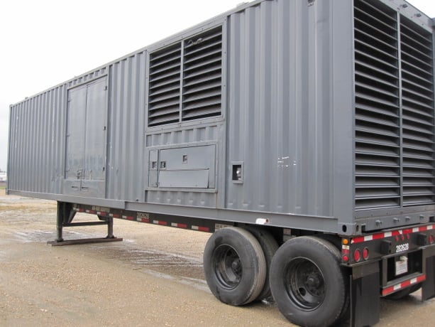 1650 KW MTU #12V4000, diesel generator set, 277/480 Volts, 3-phase, 2322 hours, 1800 RPM, Tier 1, sound - Image 2