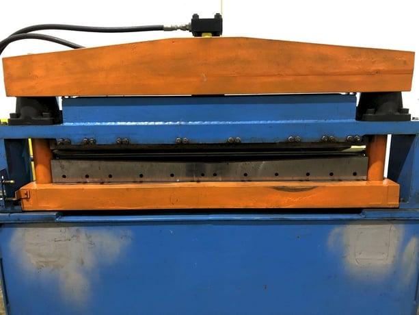 48" ASC, precut front end coil upcut shear & feeder rolls, bow tie blades, 2004 - Image 6