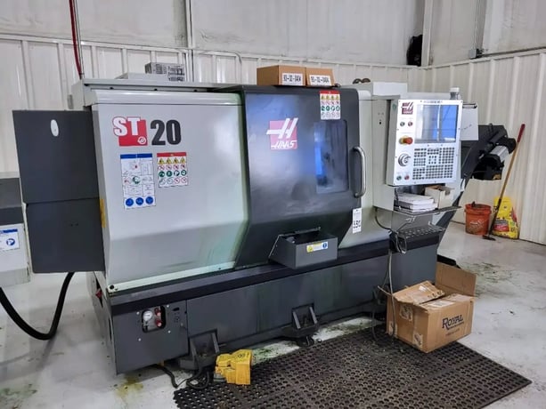 Haas #ST-20, CNC lathe, 31.7" swing, 8" chuck, 2" bar, 21" diameter, 21" length, 4000 RPM, 20 HP, 2018 - Image 1