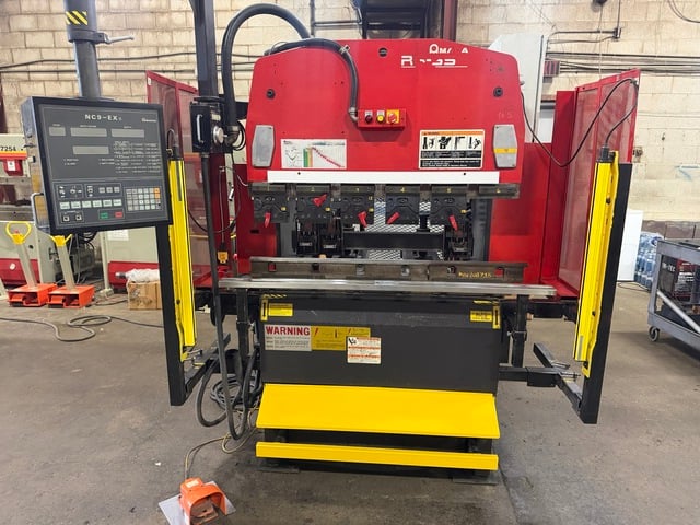 38 Ton, Amada #RG-35S, Hydraulic Press Brake, 49.3" max. bending length, 47.3" table length, 40.2" between - Image 1