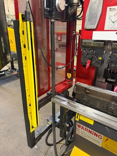 38 Ton, Amada #RG-35S, Hydraulic Press Brake, 49.3" max. bending length, 47.3" table length, 40.2" between - Image 7
