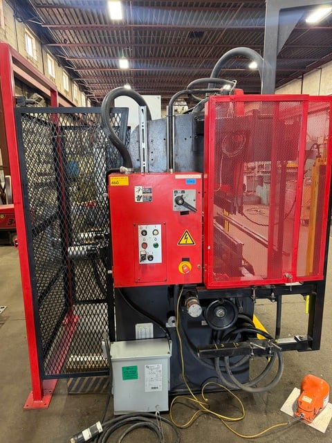 38 Ton, Amada #RG-35S, Hydraulic Press Brake, 49.3" max. bending length, 47.3" table length, 40.2" between - Image 10