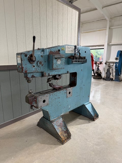 No. P21N Pullmax, Nibbling Machine, Capacity: 7/32", Throat Depth: 42", 2 HP, Machine Complete With An - Image 8