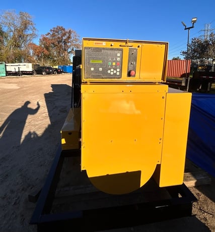 500 KW Caterpillar #C15, diesel generator set, standby, 277-480 Volts, 2024 - Image 3