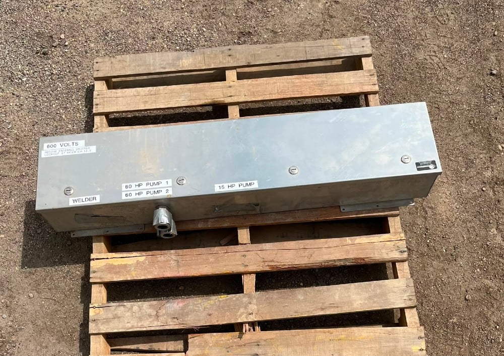 400 Amps, Type 4X Weatherproof, 48inch Splitter Trough (4-Pole) - Image 2
