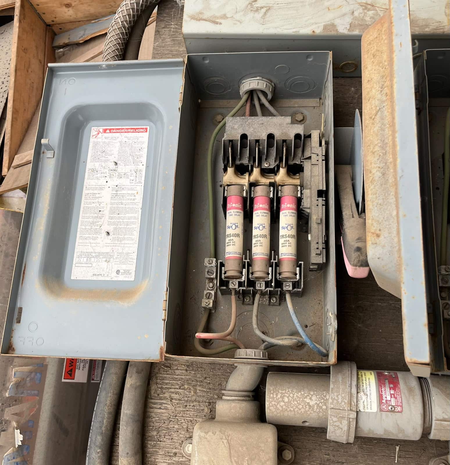 Power Distribution Centre, 60 Amp, 600 VAC Circuit Breakers - Image 4