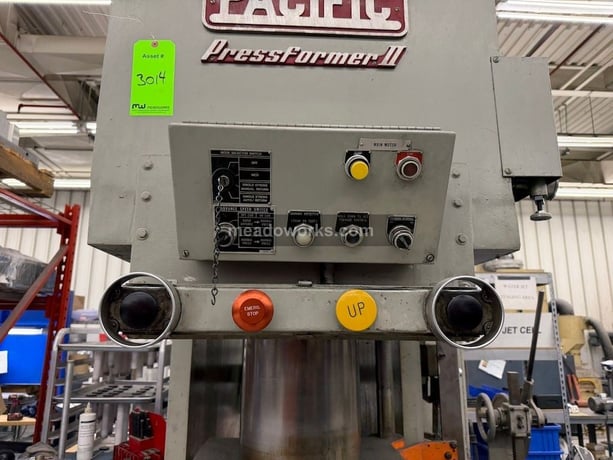 200 Ton, Pacific #PressFormer-II, Hydraulic Press, 4-post, dual palm button controls, 230 V. - Image 5