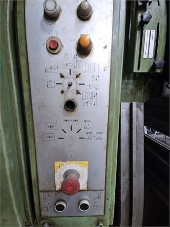 110 Ton, LVD #H-14, Hydraulic Press Brake, 14' overall, 122" between housing, 12" throat, tooling package - Image 6