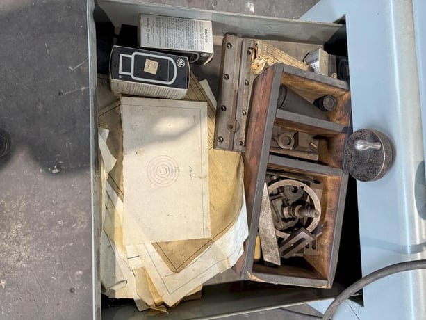 14" Covel, optical comparator - Image 9