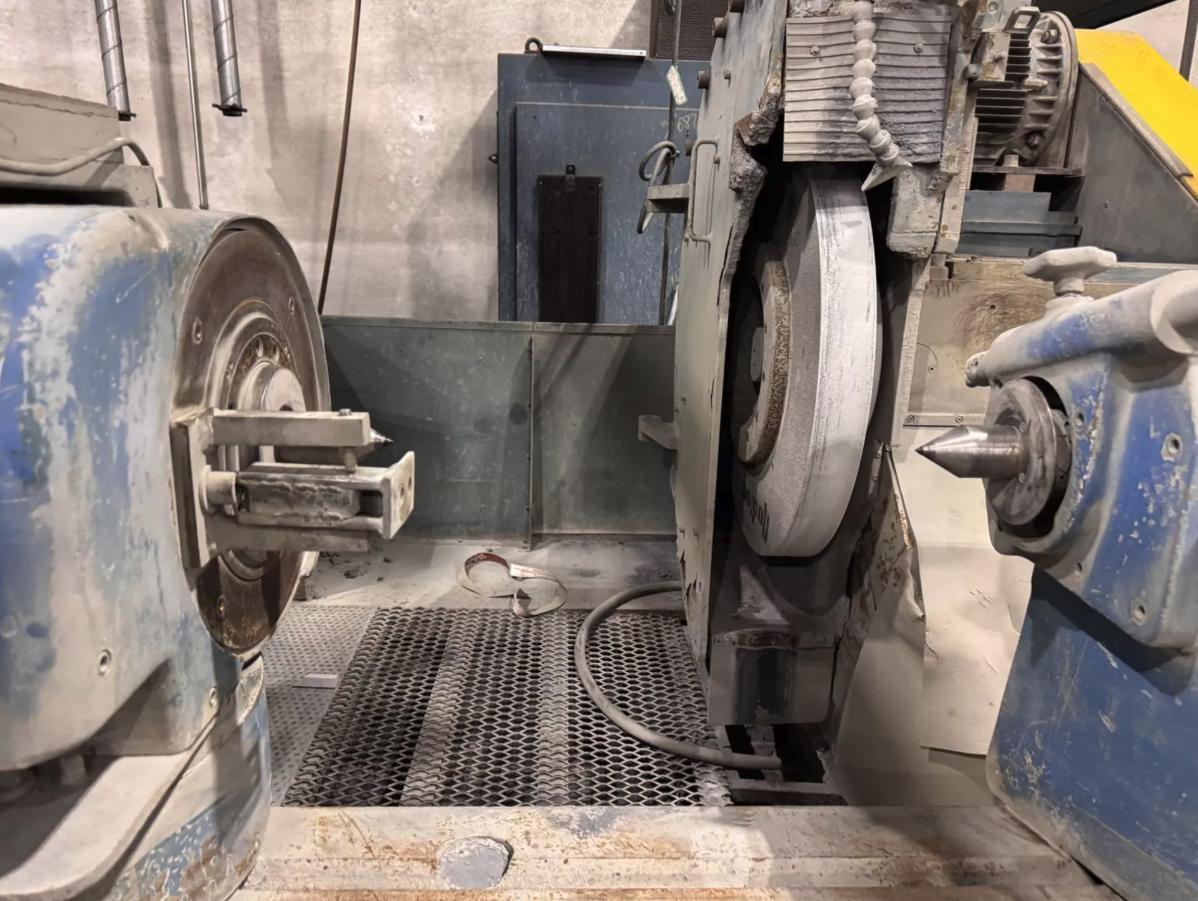 30" x 48" Landis #CHW, plain cylindrical grinder, 36" diameter wheel, 6000 SFPM - Image 8