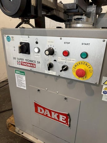 14" Dake #350-S, cold saw, 20-105 RPM, 6-5/8" max. vise opening, 45° /60° miter, 3.5 HP, 220/440 V., 2016 - Image 5