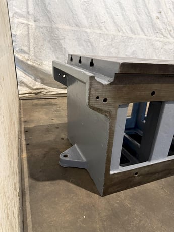 25" x 89" x 24.5" T-slotted table - Image 5
