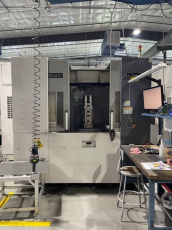 Okuma #MB-5000H, CNC horizontal machining center, 29.9" X, 29.9" Y, 29.9" Z, 15000 RPM, CAT-40, 110 automatic - Image 1