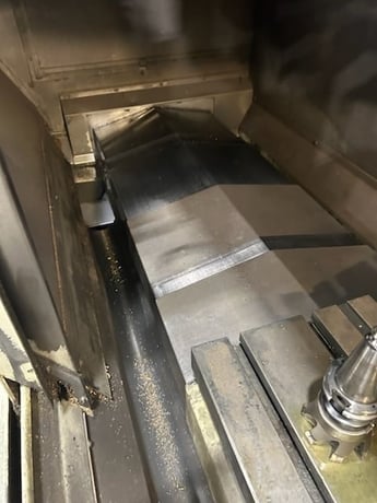 Okuma #MC-V4020, CNC vertical machining center, 40" X, 20" Y, 17.7" Z, 15000 RPM, CAT-40, 20 HP, 32 automatic - Image 4