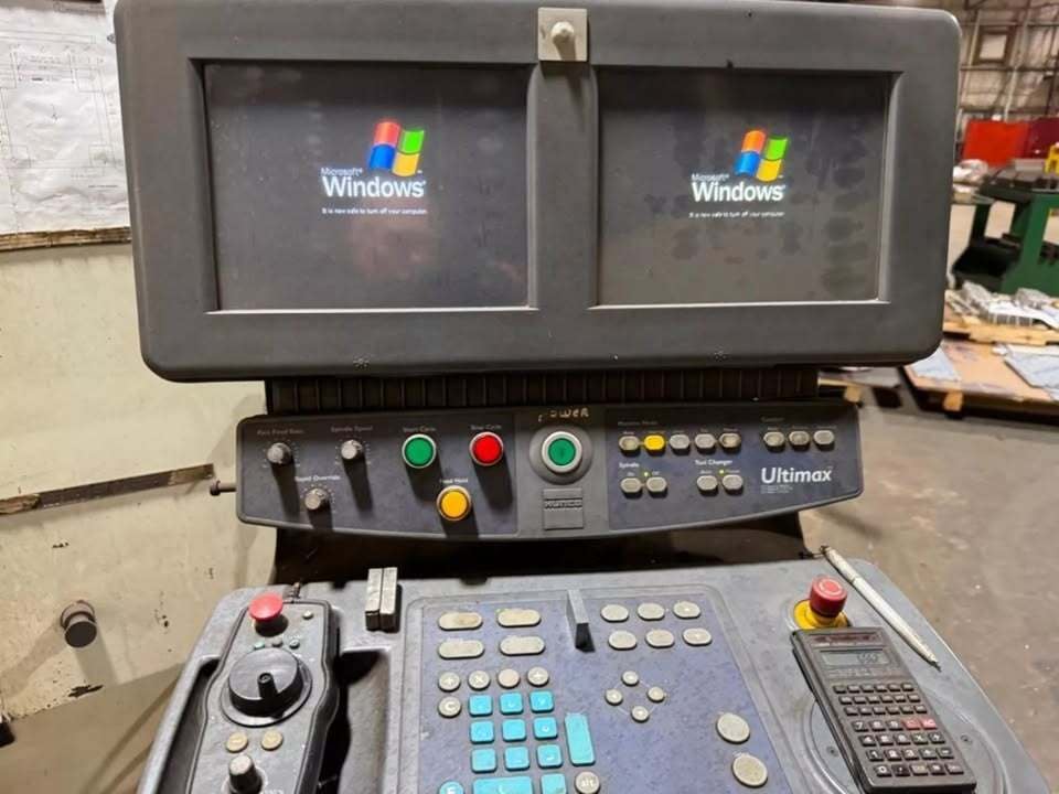 Hurco #VMX24, CNC vertical machining center, 24" X, 20" Y, 24" Z, 10000 RPM, CAT-40, 12 HP, 24 automatic tool - Image 8