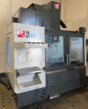 Haas #VF-3YT/50, CNC vertical machining center, 40" X, 26" Y, 25" Z, 7500 RPM, CAT-50, 30 HP, 30 automatic - Image 6