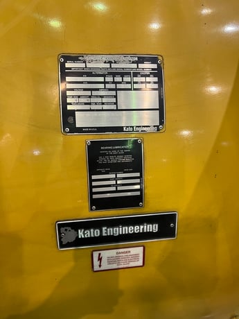 4400 KW Caterpillar #C280-3616, diesel generator set, 5500 kVA, 7968/13800 Volts, 65,174 hours, 2008 - Image 3