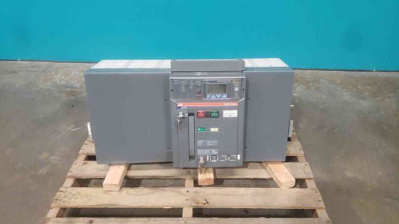 4000 Amps, ABB, SACE Emax E6V-A 40, drawout, PR123/P-LSIG trip unit - Image 1