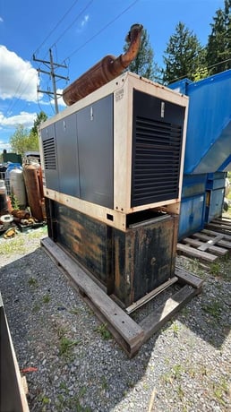 40 KW Kohler #40R0ZJ61, diesel generator set, John Deere 4039 engine, 1179 hours, tested - Image 3