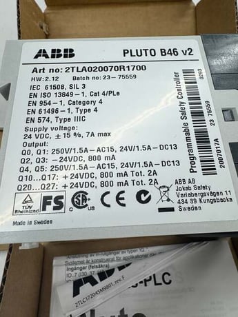 ABB Programmable Safety Controller 2TLA020070R1700 / PLUTO B46 v2 24 VDC - Image 4