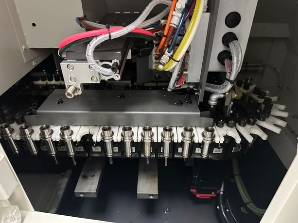 Roku Roku #Andriod-II, high speed vertical machining center, 3-Axis, Fanuc 31i-B5, 17.7" X, 13.8" Y, 7.9" Z - Image 5