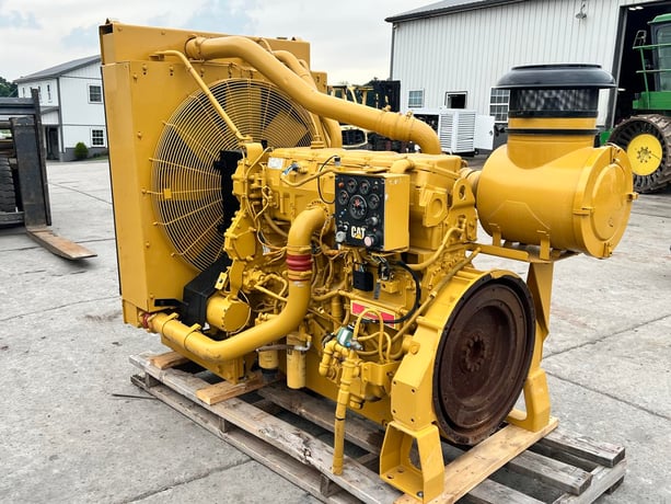 630 HP Caterpillar #C18, Industrial Engine Power Unit w/ Radiator & Controller, 2100 RPM, 3 hours, 2010 - Image 5