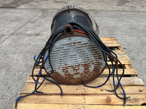 100 KW, 1800 RPM, Meccalte #0001769399, Generator End, 12-wire, 3PH, 8500 hours, 2014 - Image 8