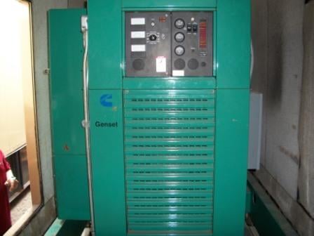 1250 KW Cummins #KTA50-G2, enclosed, base tank, 1800 RPM, 480 Volts, 4200 hours - Image 5