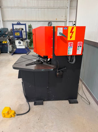 1/4" x 8-5/8" x 8-5/8" Amada #CSH-220, Hydraulic Notching Machine, 3HP (Others Availble) - Image 6
