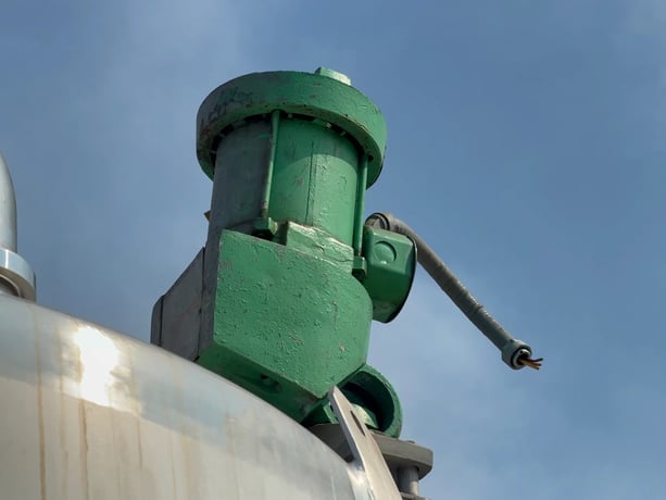 900 gallon Stainless Steel mixing tank, 58" x 84" - Image 1