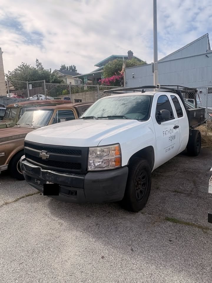 Chevrolet #Silverado-C1500, extended cab flatbed work truck, 4.3L V6, 2WD, 160000 miles, toolboxes, ladder - Image 1