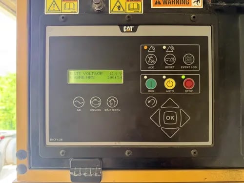 800 KW Caterpillar #XQ800, diesel generator set, 480 Volts, 3-phase, 1105 HP @ 1800 RPM, C27 ACERT engine - Image 9