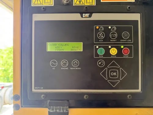 800 KW Caterpillar #XQ800, diesel generator set, 480 Volts, 3-phase, 1105 HP @ 1800 RPM, C27 ACERT engine - Image 10