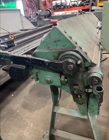 16 gauge x 8' Dreis & Krump #816, apron brake, w/ (2) counter weights - Image 2