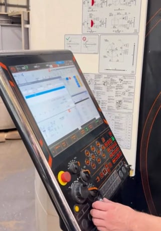 Mazak #HCR-5000, 5-Axis Horizontal Machining Center, 28.7" X/Y/Z, 19.67" x 19.67" pallet, 47 HP, 18000 RPM - Image 4