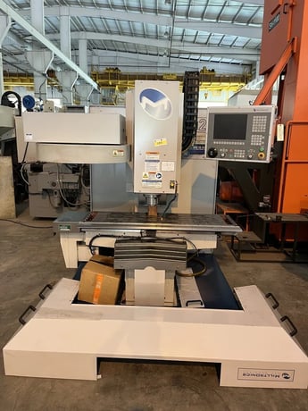Milltronics #RH20, CNC Vertical Machining Center, 40" X, 20" Y, 24" Z, 54" x 16" table, 18 HP, 8000 RPM, 24 - Image 2